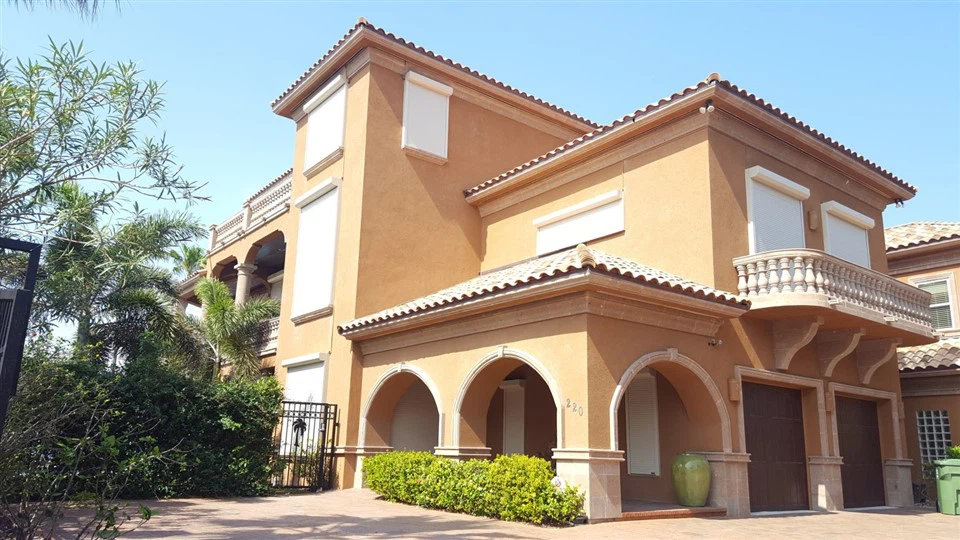 Aluminium Roller Shutter Doors