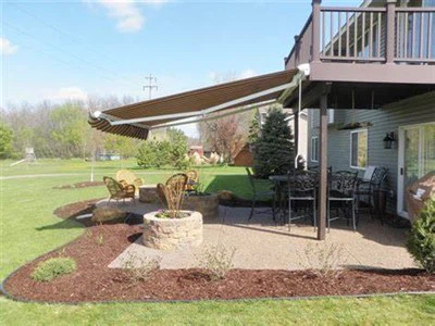 Modern geri çekilebilir tente